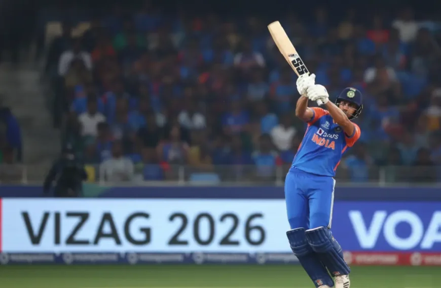 Shivam dubey hitting six in Vizag